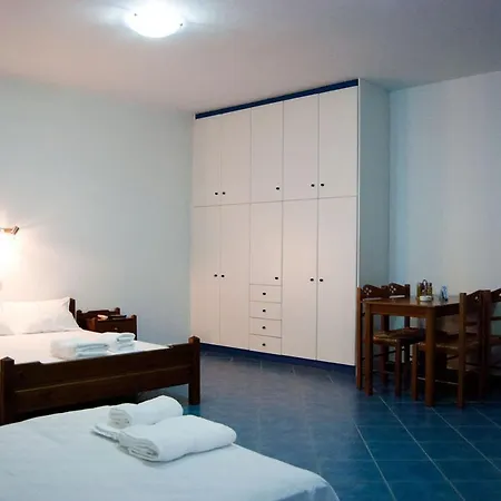 Pantheon Apartment